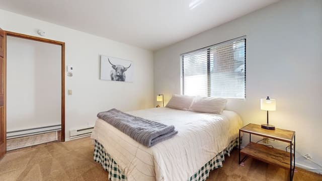 Condo, 2 Bedrooms