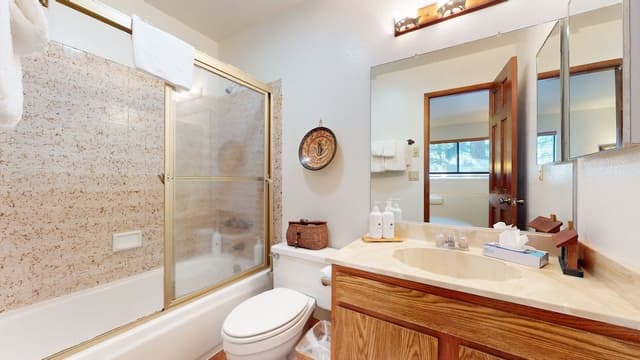 Condo, 2 Bedrooms
