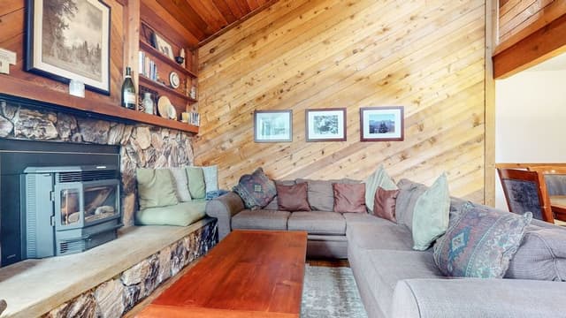 Condo, 3 Bedrooms