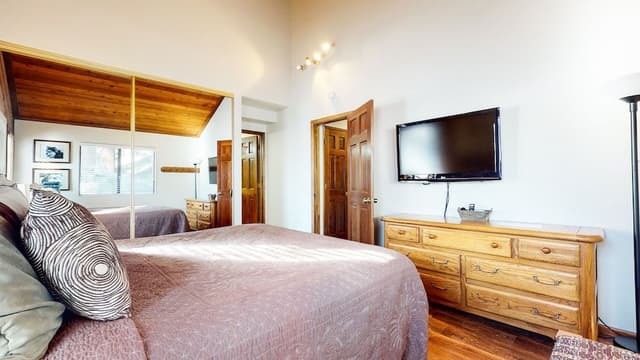 Condo, 3 Bedrooms