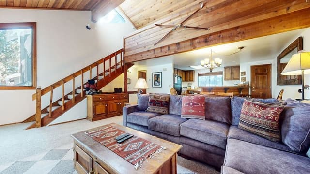 Condo, 2 Bedrooms