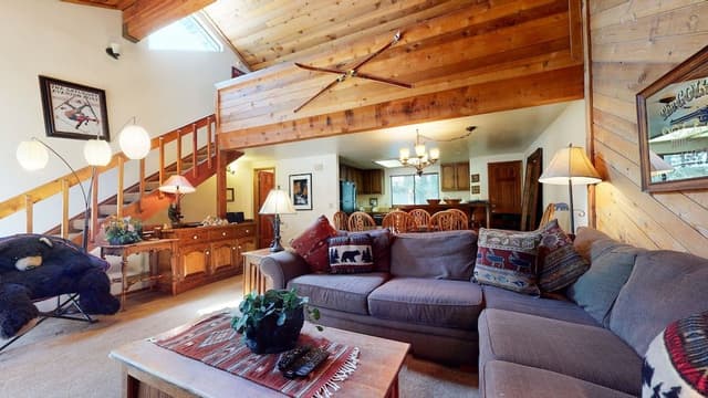 Condo, 2 Bedrooms