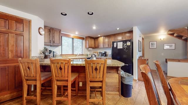 Condo, 3 Bedrooms