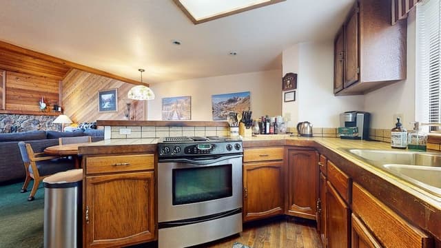 Condo, 3 Bedrooms