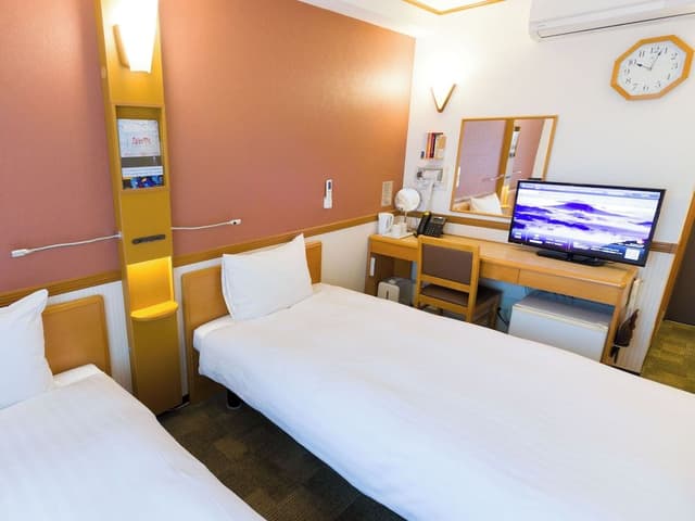 Standard Twin Room, Smoking