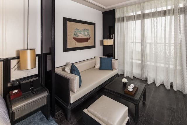 Diplomat Suite