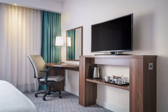 QUEEN ROOM WITH SOFA BED