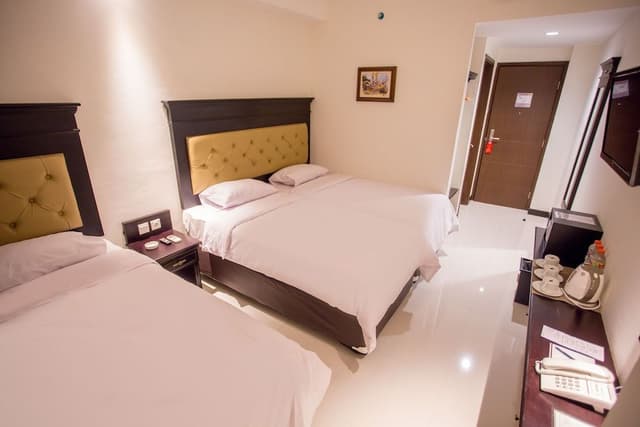 Premier Triple Room