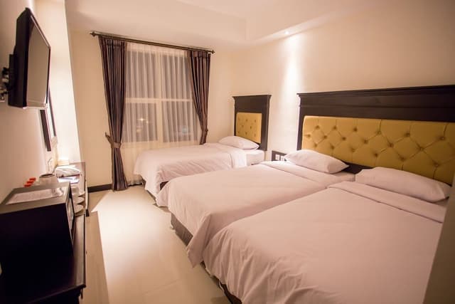 Premier Triple Room