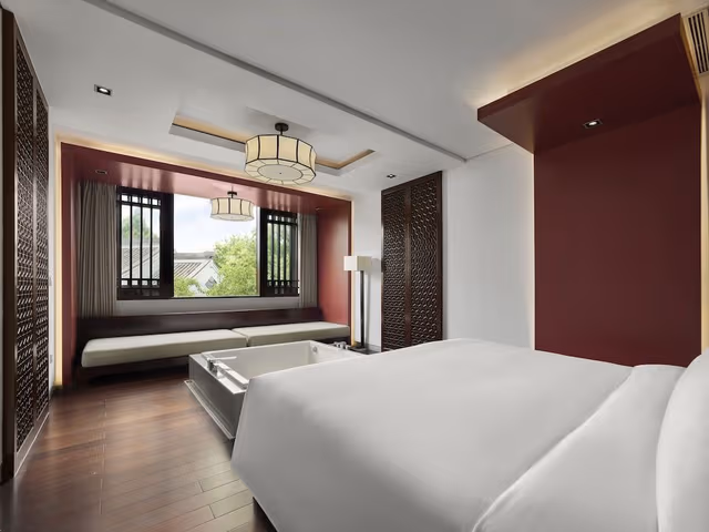 Premier Water Terrace Suite, 1 King Bed, Terrace