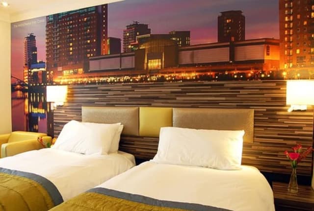 Standard Twin Room