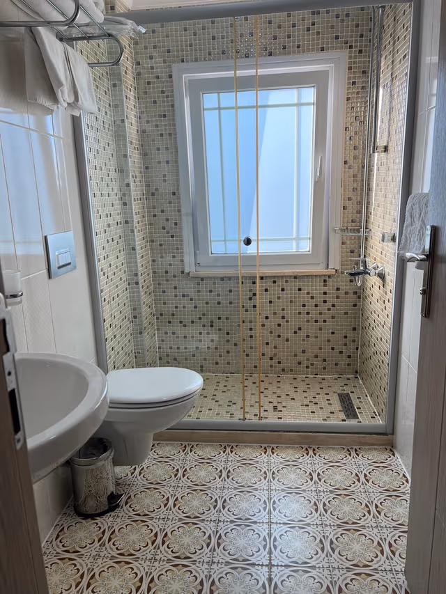 Economy Twin Room