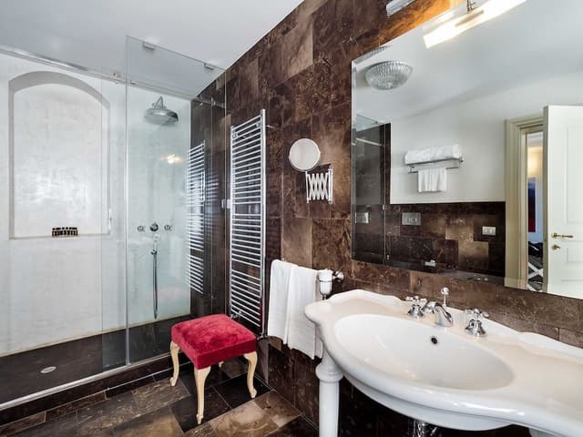 Suite, Multiple Bedrooms, Terrace