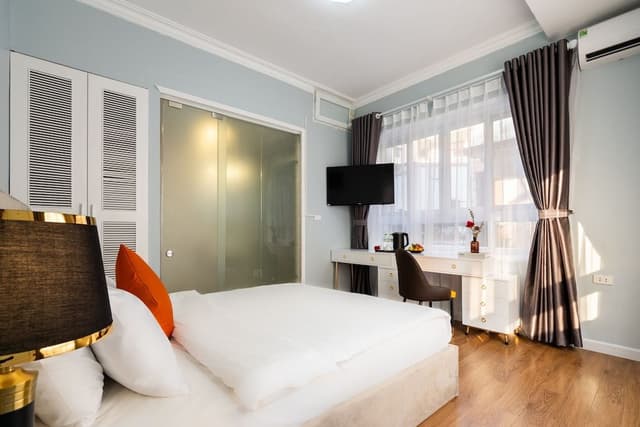 Deluxe Double Room, City View