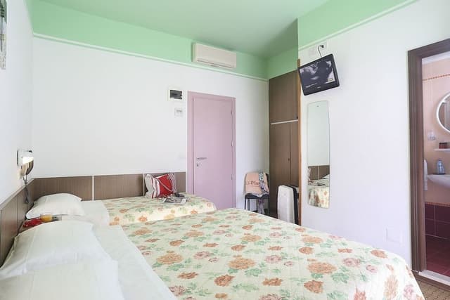 Family Double or Twin Room, Balcony, Partial Sea View