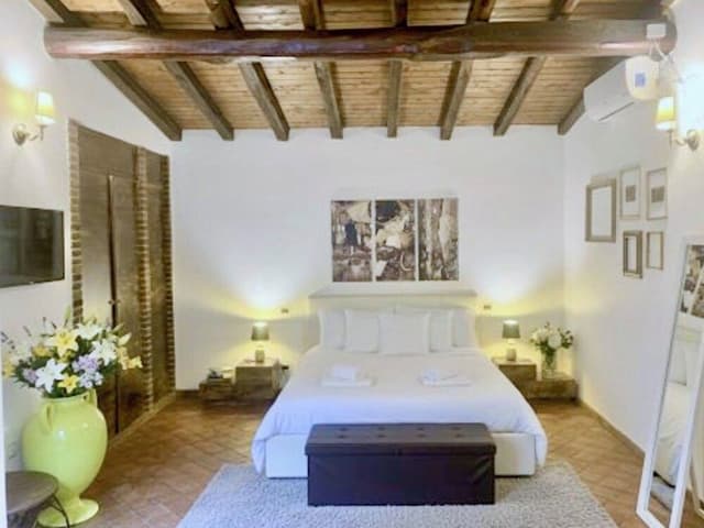 Superior Room (fireplace)