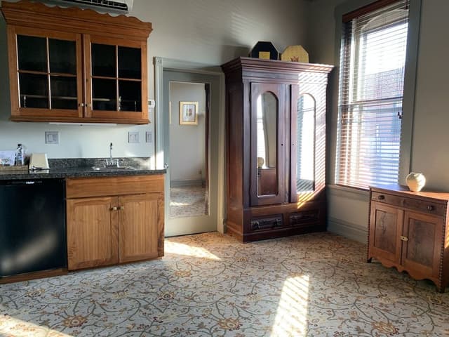 King Suite, 1 King Bed (Historic)