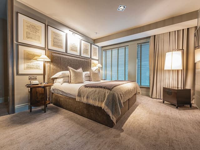 Signature Suite