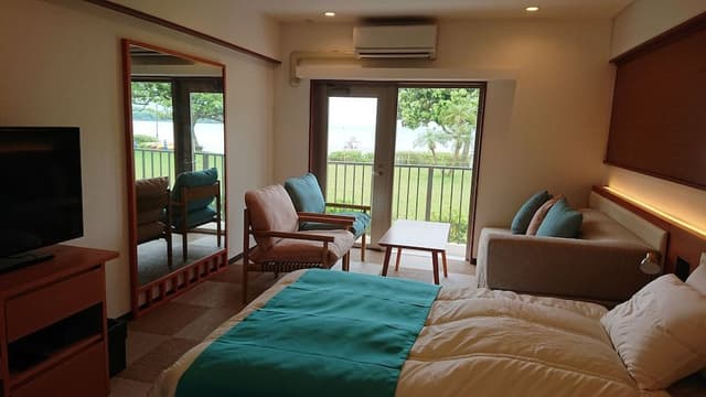 Standard Twin Room (Tomowru Building)