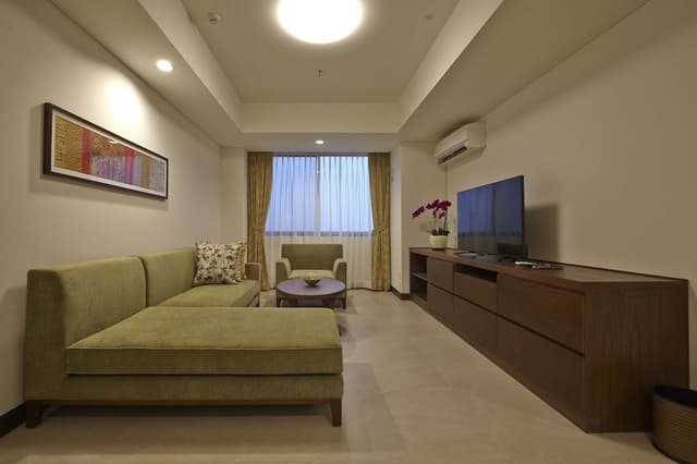 Deluxe Suite