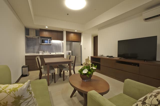 Corner Suite