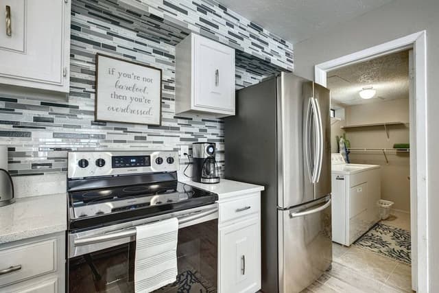 Condo (Bay Oaks C 2nd Floor)