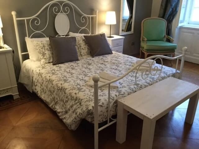 Triple Room, Canal View (External private bathroom)