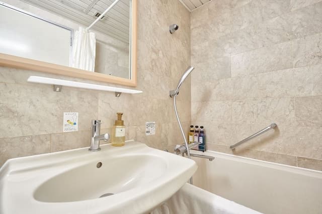 Standard Single Room (13 sqm), Non Smoking