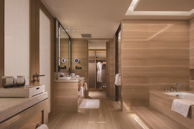KING ONE BEDROOM EXECUTIVE SUITE