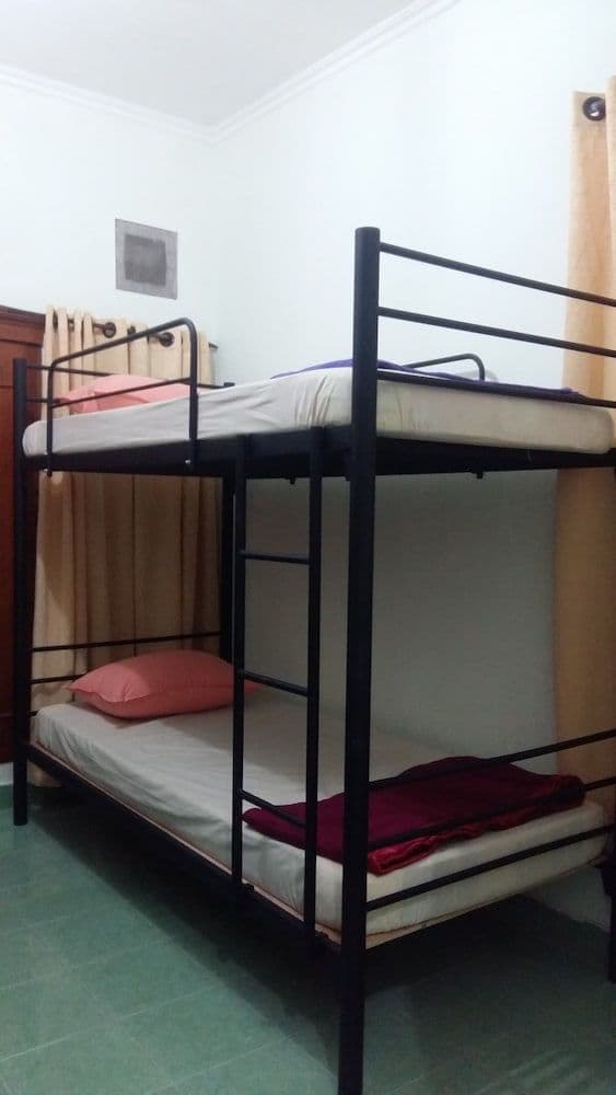 Shared Dormitory, Mixed Dorm (AC)