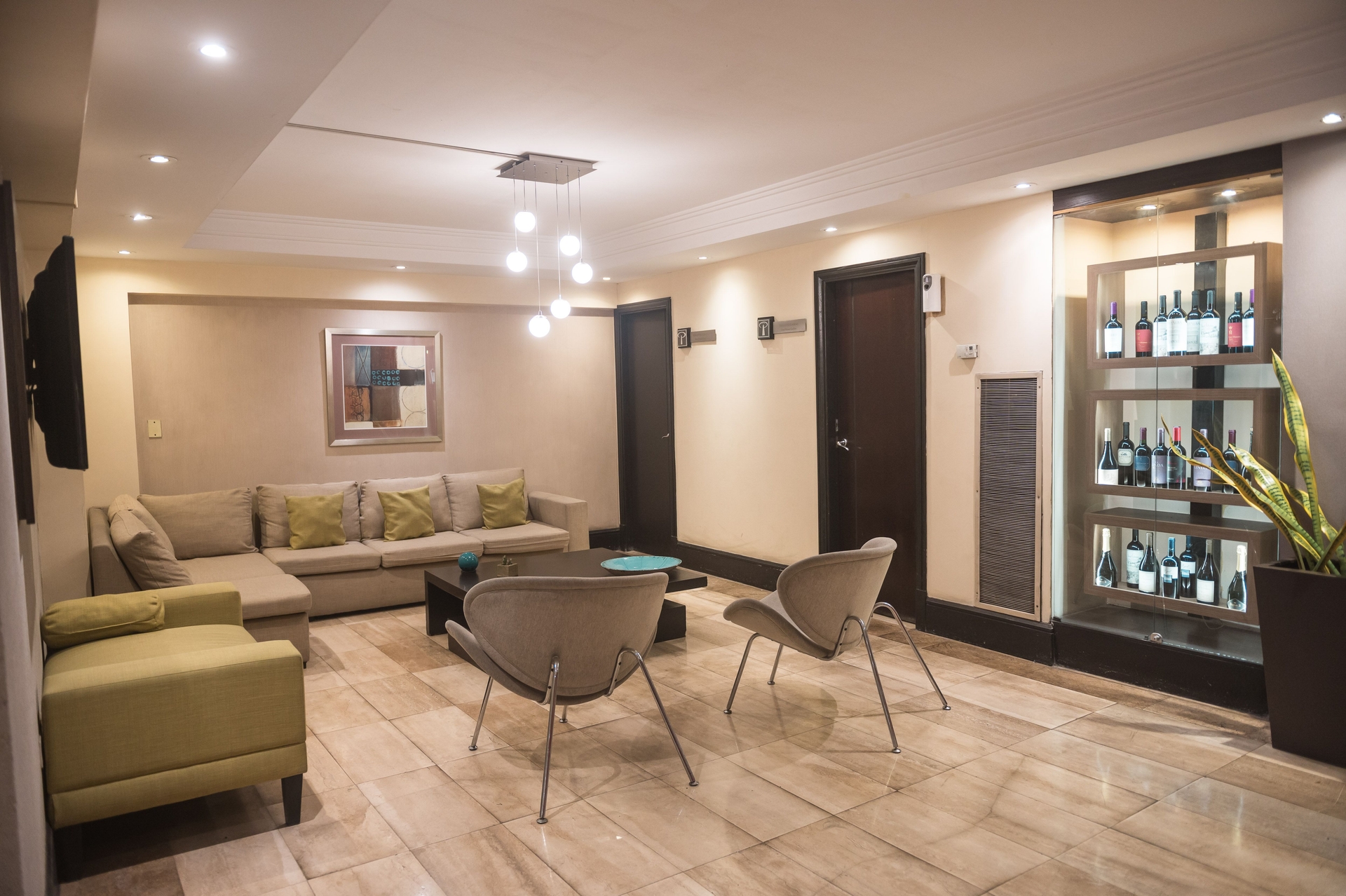 Premium Tower Suites2