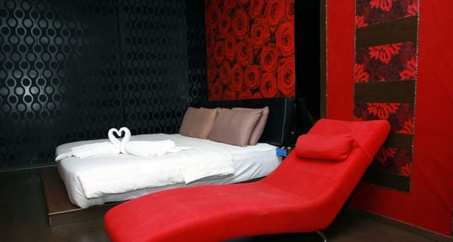 Luxury King Room