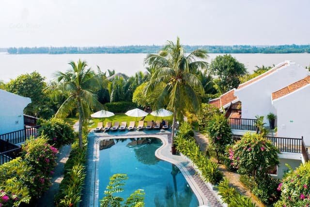 Deluxe Double Room, Pool View