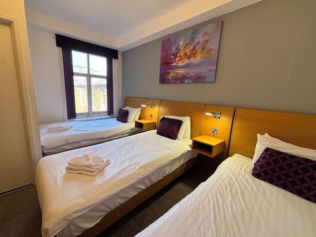 Triple Room