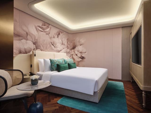 Classic Queen Room