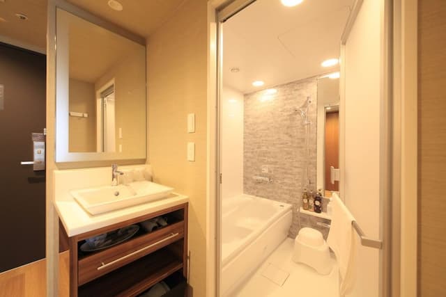Twin Room with 1Extra bed, Non Smoking