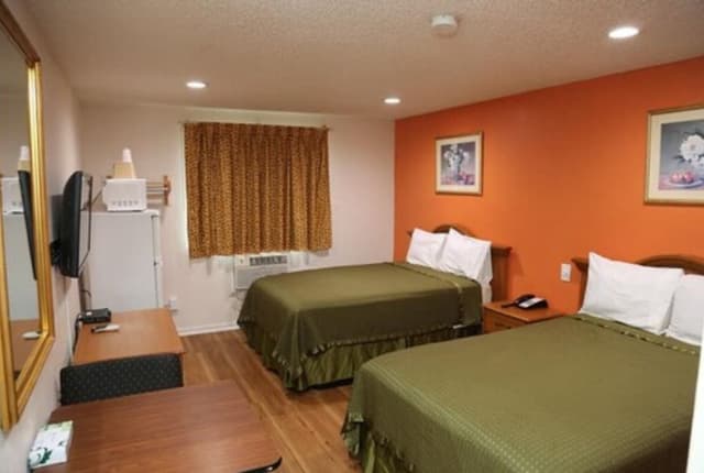 Basic Double or Twin Room, Smoking