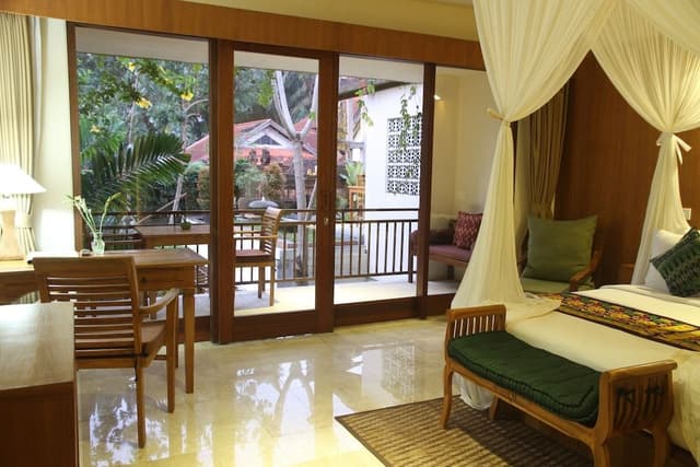Sapodilla Suite Room with Balcony
