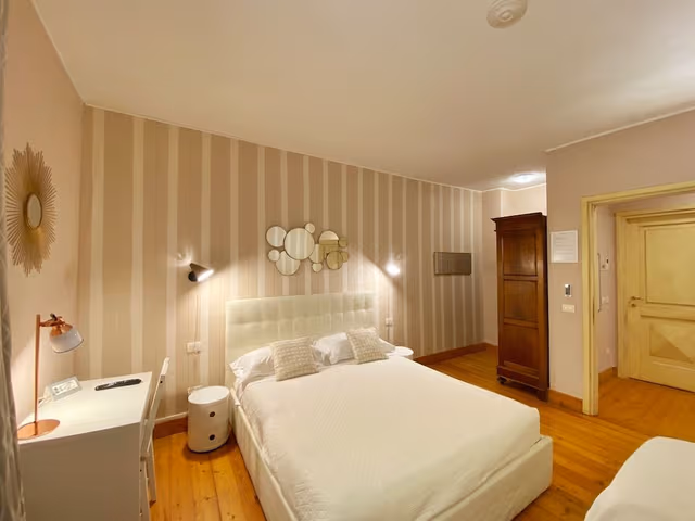 Deluxe Quadruple Room, 1 Bedroom, Private Bathroom