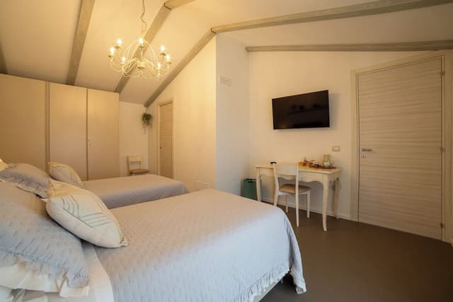 Exclusive Quadruple Room, Pool View