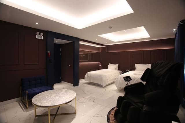 C Premium Room