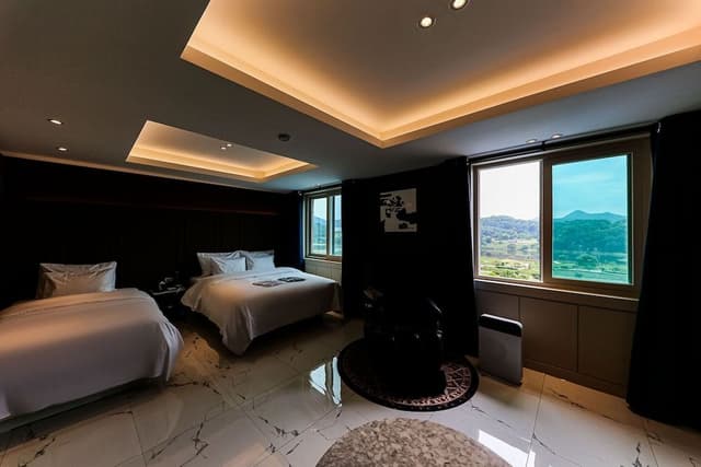 C Premium Room