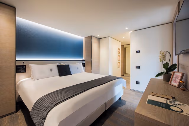 Deluxe Suite, Balcony, Mountain View