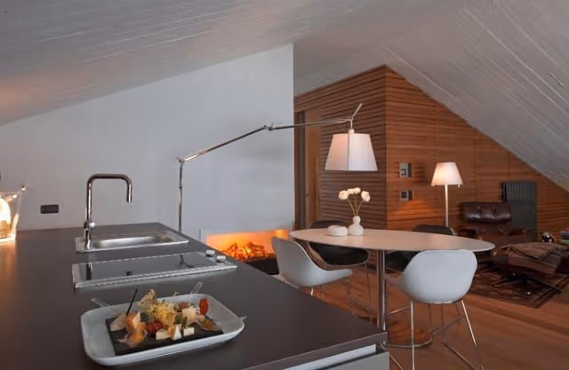 Luxury Loft, Balcony, Mountain View