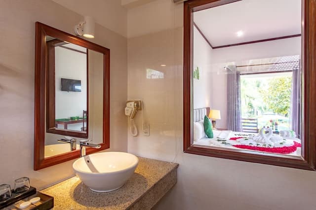 Premium Room, Pool View