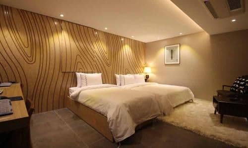 Premier Twin Room