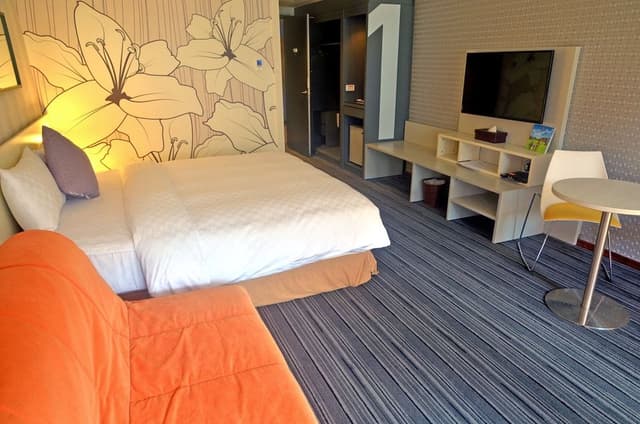 Deluxe Room, 1 Queen Bed