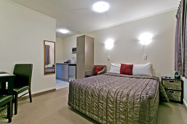 Classic Studio, Kitchen, Courtyard Area