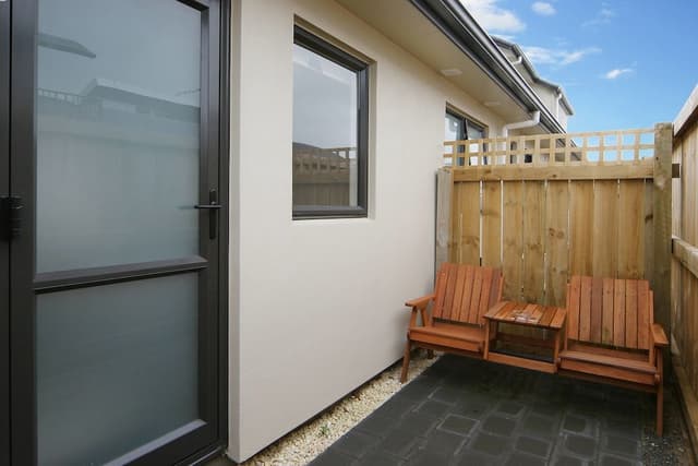 Superior Studio, Multiple Beds, Jetted Tub, Courtyard Area