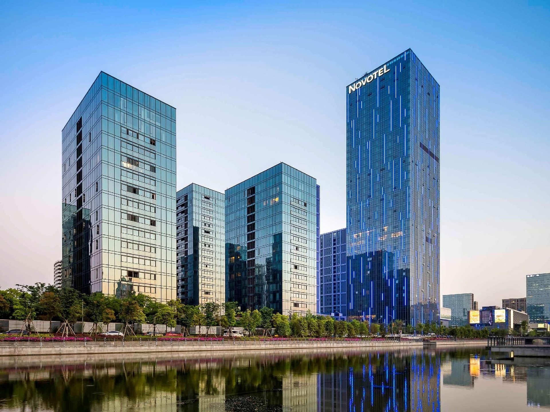 โนโวเทล นิงโป อีสต์ (Novotel Ningbo East)0